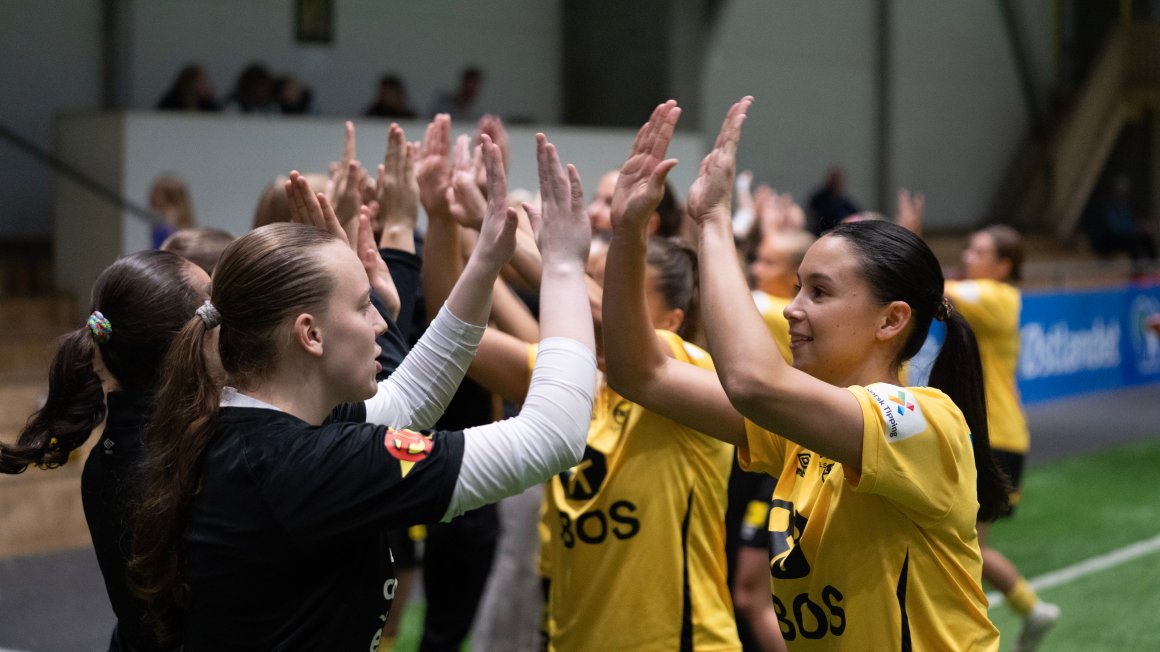 Kjøpe Et Fet LSK Kvinner høstsesongkort nå